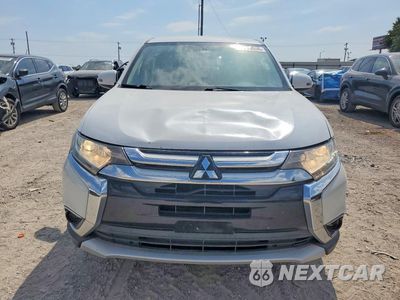 Piąte zdjęcie samochodu w środku: 2016 MITSUBISHI OUTLANDER SE VIN:JA4AD3A32GZ002562 - miniatura