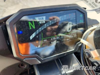 Zdjęcie 7 z 10 samochodu: 2026 KAWASAKI ZX636 K VIN:JKBZXJK16TA016948 - miniatura