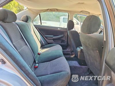 Zdjęcie 10 z 12 samochodu: 2004 HONDA ACCORD DX VIN:1HGCM55114A073296 - miniatura