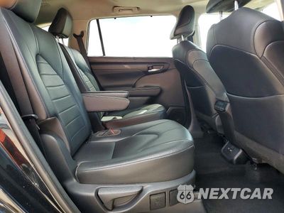 Zdjęcie 11 z 14 samochodu: 2021 TOYOTA HIGHLANDER XLE VIN:5TDGZRAH3MS516563 - miniatura