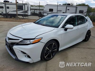 2019 TOYOTA CAMRY XSE 4T1B61HK0KU726080 - główne zdjęcie licytacji z USA - miniatura
