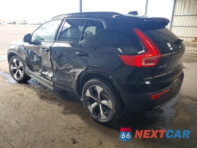 Drugie zdjęcie samochodu z przodu: 2026 VOLVO XC40 PLUS VIN:YV4L12UC6T2804710 - miniatura