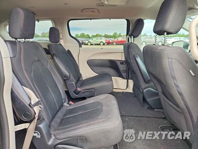 Zdjęcie 11 z 13 samochodu: 2019 CHRYSLER PACIFICA TOURING PLUS VIN:2C4RC1FGXKR733612 - miniatura