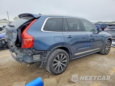 Trzecie zdjęcie samochodu z tyłu: 2022 VOLVO XC90 T6 INSCRIPTION VIN:YV4A221LXN1803934 - miniatura