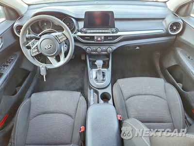 Zdjęcie 8 z 12 samochodu: 2021 KIA FORTE LXS VIN:3KPF24AD0ME338346 - miniatura