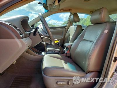 Zdjęcie 7 z 12 samochodu: 2004 TOYOTA CAMRY LE VIN:4T1BE32K54U874557 - miniatura