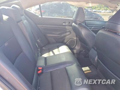 Zdjęcie 10 z 12 samochodu: 2019 NISSAN ALTIMA SR VIN:1N4BL4CW8KC186658 - miniatura