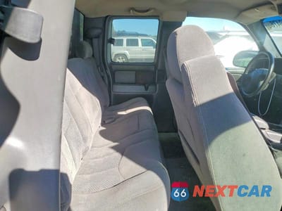 Zdjęcie 10 z 12 samochodu: 2005 CHEVROLET SILVERADO C1500 VIN:1GCEC19Z55Z226901 - miniatura