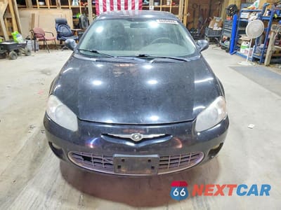 Piąte zdjęcie samochodu w środku: 2002 CHRYSLER SEBRING LXI VIN:1C3EL56RX2N235970 - miniatura