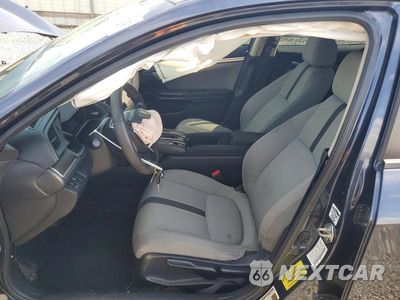 Zdjęcie 7 z 12 samochodu: 2019 HONDA CIVIC LX VIN:19XFC2F63KE014249 - miniatura