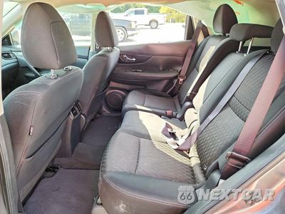 Zdjęcie 11 z 13 samochodu: 2017 NISSAN ROGUE SV VIN:KNMAT2MTXHP521175 - miniatura