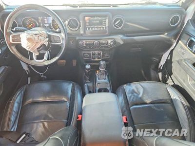Zdjęcie 8 z 14 samochodu: 2018 JEEP WRANGLER UNLIMITED SAHARA VIN:1C4HJXEG8JW118147 - miniatura