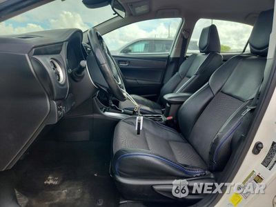 Zdjęcie 7 z 12 samochodu: 2017 TOYOTA COROLLA SE VIN:5YFBURHEXHP620289 - miniatura