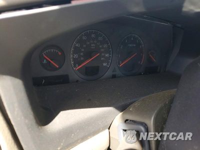Zdjęcie 9 z 12 samochodu: 2001 VOLVO V70 XC VIN:YV1SZ58D511021449 - miniatura