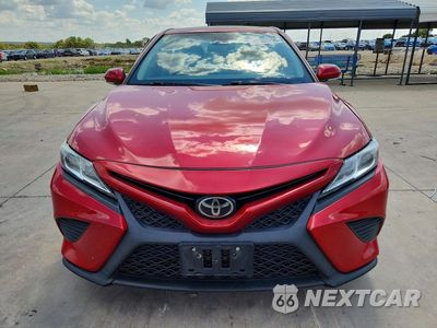 Piąte zdjęcie samochodu w środku: 2019 TOYOTA CAMRY SE VIN:4T1B11HK2KU286250 - miniatura