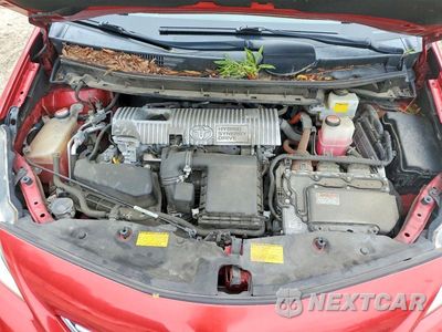 Zdjęcie 11 z 12 samochodu: 2014 TOYOTA PRIUS V TWO VIN:JTDZN3EU7E3361219 - miniatura