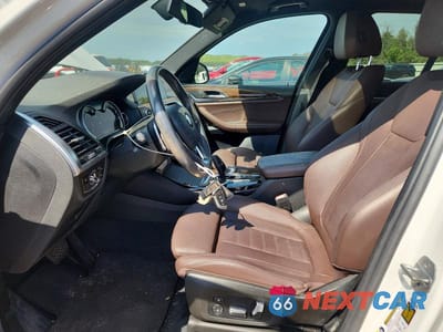Zdjęcie 7 z 13 samochodu: 2018 BMW X3 XDRIVE30I VIN:5UXTR9C59JLD60657 - miniatura