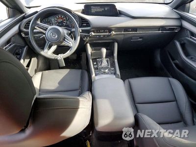 Zdjęcie 8 z 12 samochodu: 2019 MAZDA 3 VIN:JM1BPAJMXK1131705 - miniatura