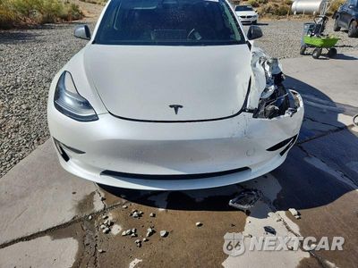 Zdjęcie 11 z 12 samochodu: 2022 TESLA MODEL 3 VIN:5YJ3E1EC6NF295380 - miniatura