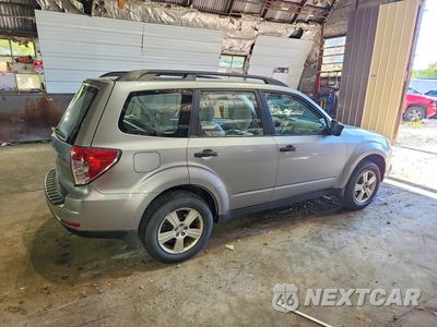 Trzecie zdjęcie samochodu z tyłu: 2010 SUBARU FORESTER XS VIN:JF2SH6BC3AH803658 - miniatura