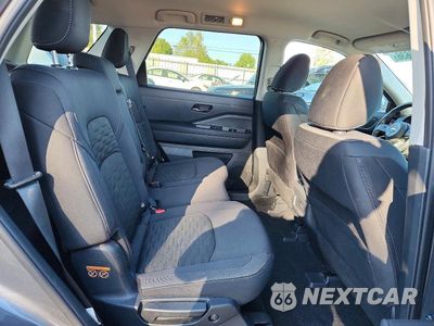 Zdjęcie 11 z 14 samochodu: 2025 NISSAN PATHFINDER SV VIN:5N1DR3BC8SC287794 - miniatura