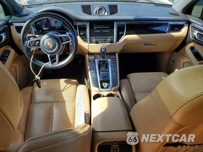 Zdjęcie 8 z 13 samochodu: 2017 PORSCHE MACAN S VIN:WP1AB2A58HLB11392 - miniatura