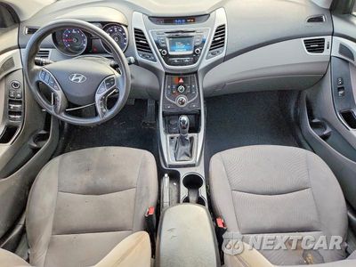 Zdjęcie 8 z 12 samochodu: 2014 HYUNDAI ELANTRA SE VIN:5NPDH4AE4EH501804 - miniatura