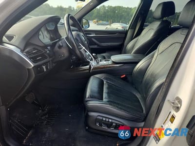 Zdjęcie 7 z 13 samochodu: 2017 BMW X5 XDR40E VIN:5UXKT0C31H0V95361 - miniatura
