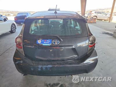 Zdjęcie 6 z 12 samochodu: 2012 TOYOTA PRIUS C FOUR VIN:JTDKDTB39C1031154 - miniatura