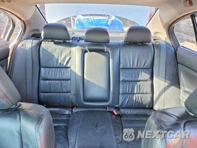 Zdjęcie 10 z 13 samochodu: 2011 HONDA ACCORD SE VIN:1HGCP2F60BA113476 - miniatura