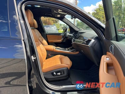 Piąte zdjęcie samochodu w środku: 2023 BMW X7 XDRIVE40I VIN:5UX23EM0XP9R61216 - miniatura