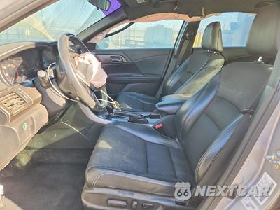 Zdjęcie 7 z 13 samochodu: 2017 HONDA ACCORD SPORT VIN:1HGCR2F50HA076584 - miniatura
