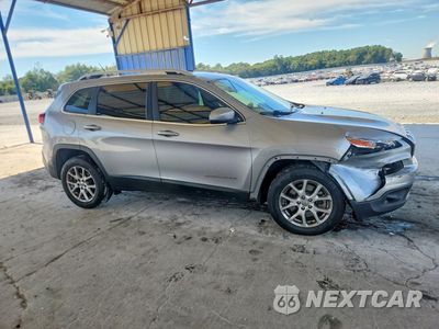 Czwarte zdjęcie samochodu z boku: 2017 JEEP CHEROKEE LATITUDE VIN:1C4PJLCB9HW661299 - miniatura