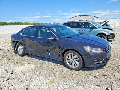 Czwarte zdjęcie samochodu z boku: 2018 VOLKSWAGEN PASSAT SE VIN:1VWBA7A3XJC016548 - miniatura