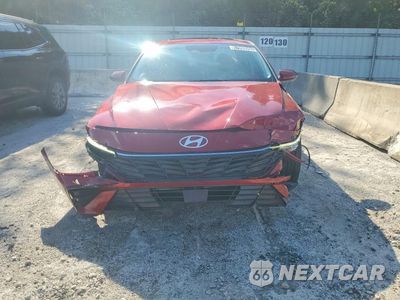 Piąte zdjęcie samochodu w środku: 2025 HYUNDAI ELANTRA SEL VIN:KMHLS4DG9SU906709 - miniatura