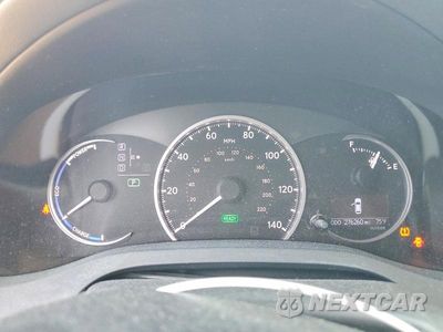 Zdjęcie 9 z 12 samochodu: 2011 LEXUS CT 200 VIN:JTHKD5BH3B2038888 - miniatura