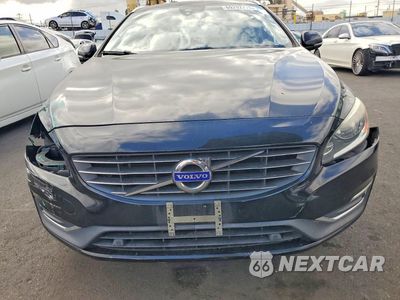 Piąte zdjęcie samochodu w środku: 2015 VOLVO V60 PREMIER VIN:YV140MEK2F1242384 - miniatura