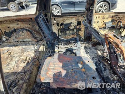 Zdjęcie 10 z 11 samochodu: 2007 CHEVROLET SUBURBAN C1500 VIN:1GNFC16J57R246126 - miniatura