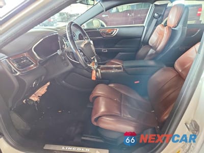Zdjęcie 7 z 12 samochodu: 2018 LINCOLN CONTINENTAL RESERVE VIN:1LN6L9NP5J5603747 - miniatura