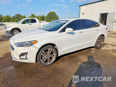 2020 FORD FUSION TITANIUM 3FA6P0K96LR133101 - główne zdjęcie licytacji z USA - miniatura