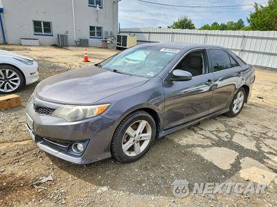 2013 TOYOTA CAMRY SE 4T1BF1FK9DU720946 - główne zdjęcie licytacji z USA - miniatura