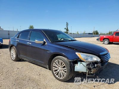 Czwarte zdjęcie samochodu z boku: 2012 CHRYSLER 200 LIMITED VIN:1C3CCBCB2CN117202 - miniatura