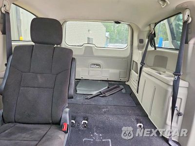 Zdjęcie 10 z 13 samochodu: 2012 DODGE GRAND CARAVAN SE VIN:2C4RDGBG5CR274237 - miniatura