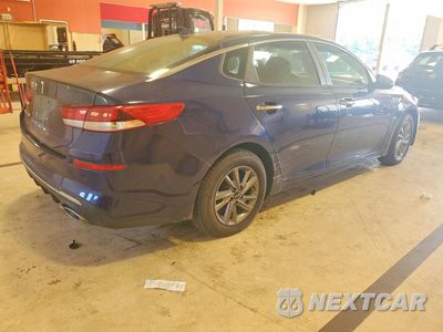 Trzecie zdjęcie samochodu z tyłu: 2020 KIA OPTIMA LX VIN:5XXGT4L39LG401391 - miniatura