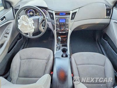 Zdjęcie 8 z 12 samochodu: 2011 HYUNDAI SONATA GLS VIN:5NPEB4AC1BH269971 - miniatura