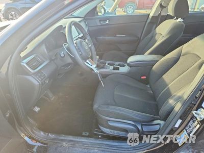 Zdjęcie 7 z 12 samochodu: 2020 KIA OPTIMA LX VIN:5XXGT4L31LG426477 - miniatura