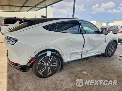 Trzecie zdjęcie samochodu z tyłu: 2023 FORD MUSTANG MACH-E PREMIUM VIN:3FMTK3R42PMA90625 - miniatura