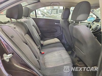 Zdjęcie 10 z 12 samochodu: 2015 CHEVROLET SONIC LT VIN:1G1JC5SH1F4158076 - miniatura