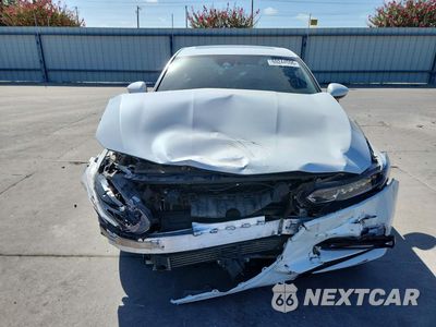 Piąte zdjęcie samochodu w środku: 2020 HONDA ACCORD SPORT VIN:1HGCV2F31LA000682 - miniatura
