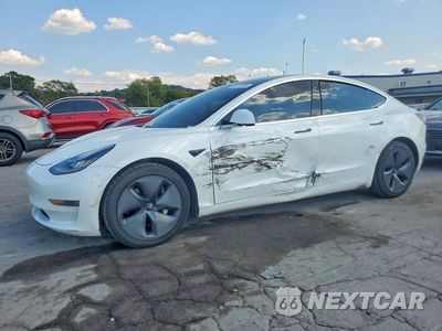2019 TESLA MODEL 3 5YJ3E1EB9KF469896 - główne zdjęcie licytacji z USA - miniatura